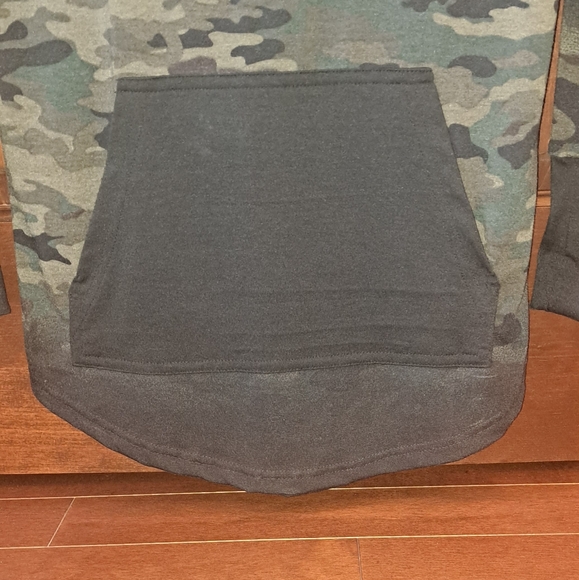 LuLaRoe Amber Lightweight Hoodie - Picture 4 of 4